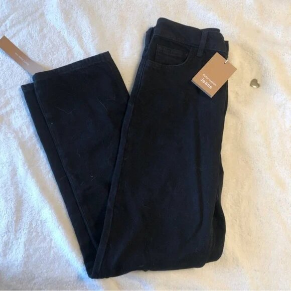 NWT Reformation Cynthia Black Straight Leg Jeans Heart Shaped Gold Buttons 26 - Picture 2 of 5